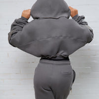The Élevé Sydney Set with Cropped Hoodie and Wide - leg Joggers - Élevé