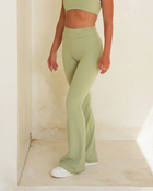 LANI FLARE LEGGINGS - LIMITED EDITION