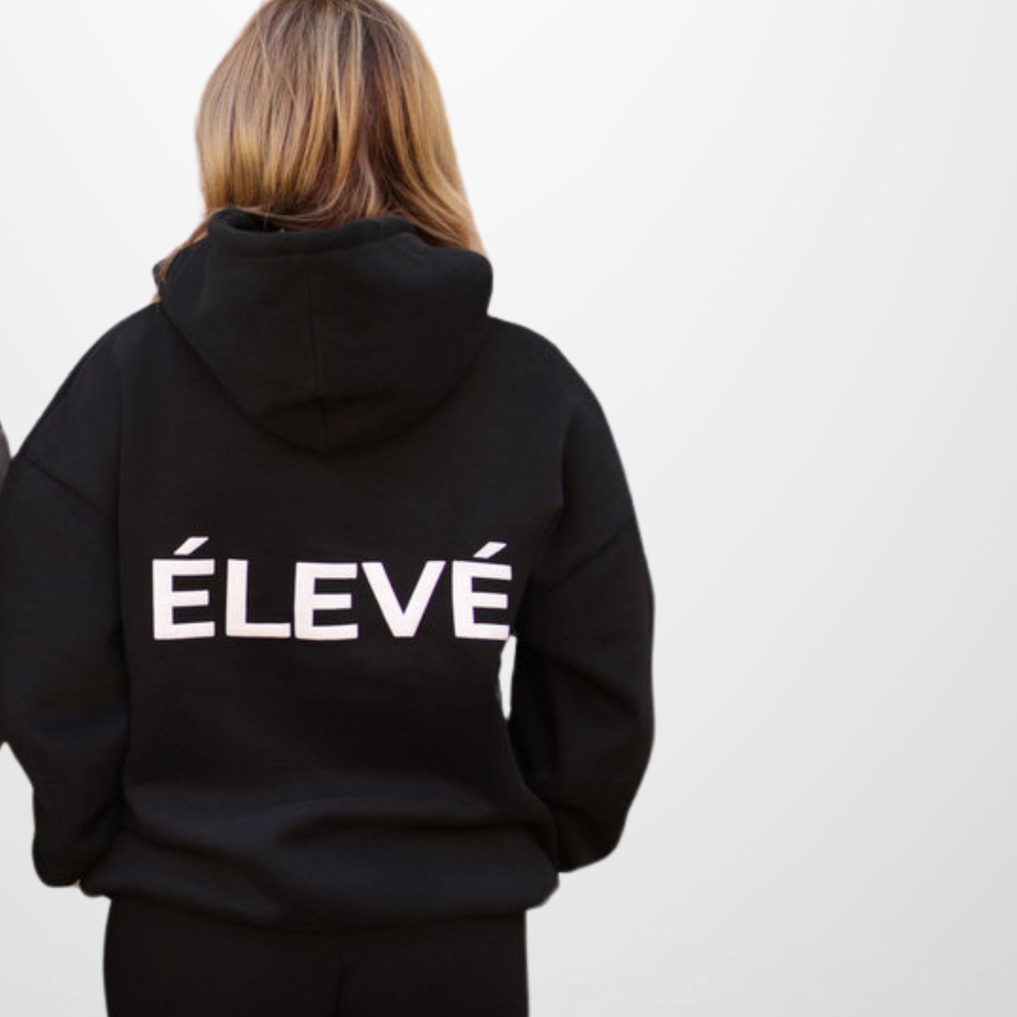 ÉLEVÉ SIGNATURE HOODIE - Noir (Black) Élevé