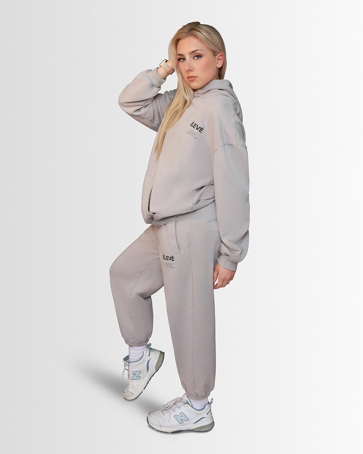 ESSENTIAL SET HOODIE - SILVER -Élevé