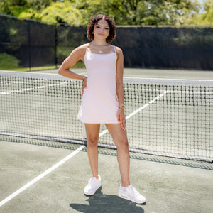 LA LUMI TENNIS DRESS - Élevé