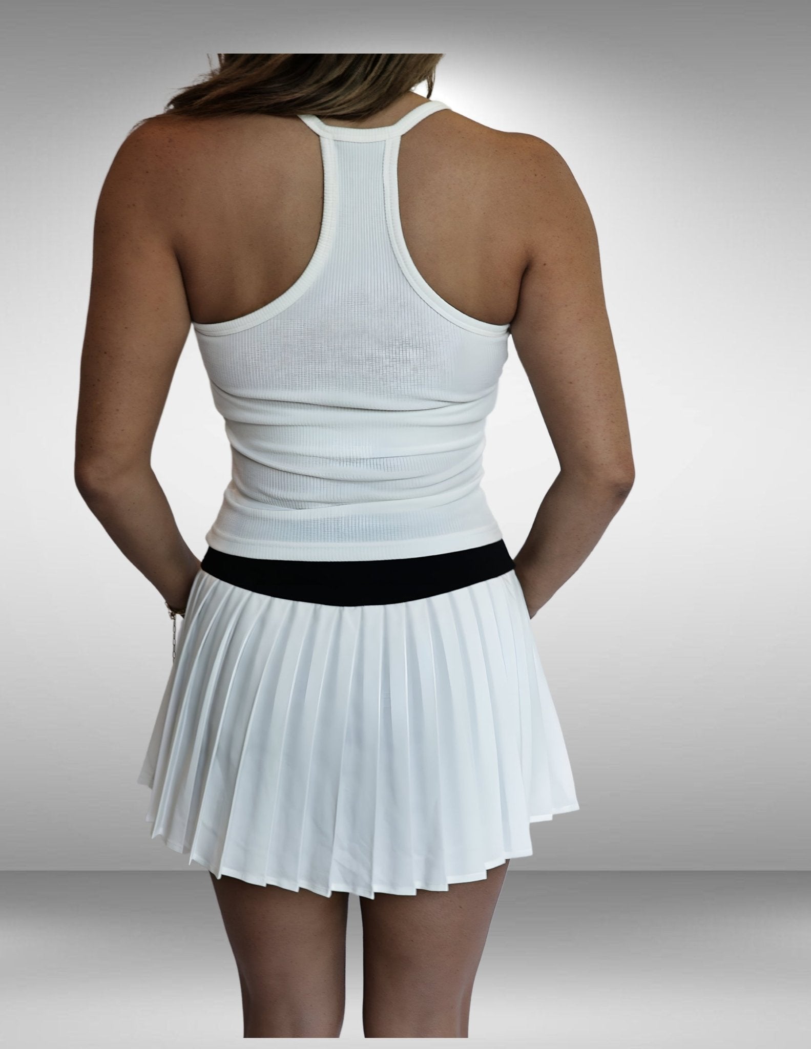 LA PLEATÉ SET SKIRT - Élevé
