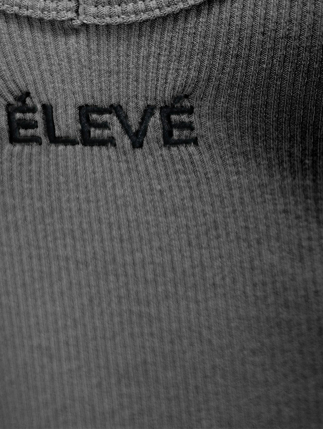 THE ALLURE TANK - Élevé
