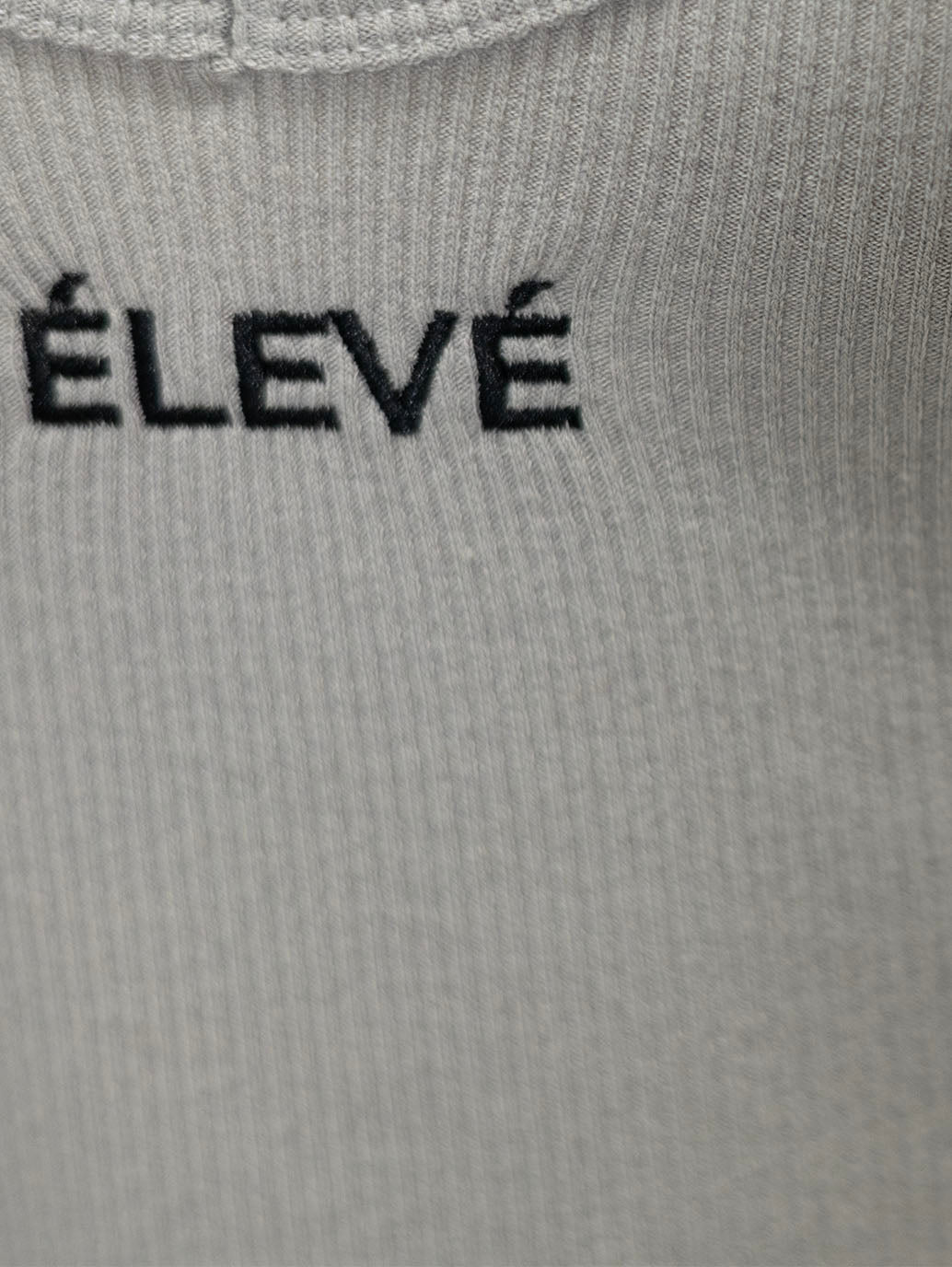 THE ALLURE TANK - SILVERSTONE  Élevé