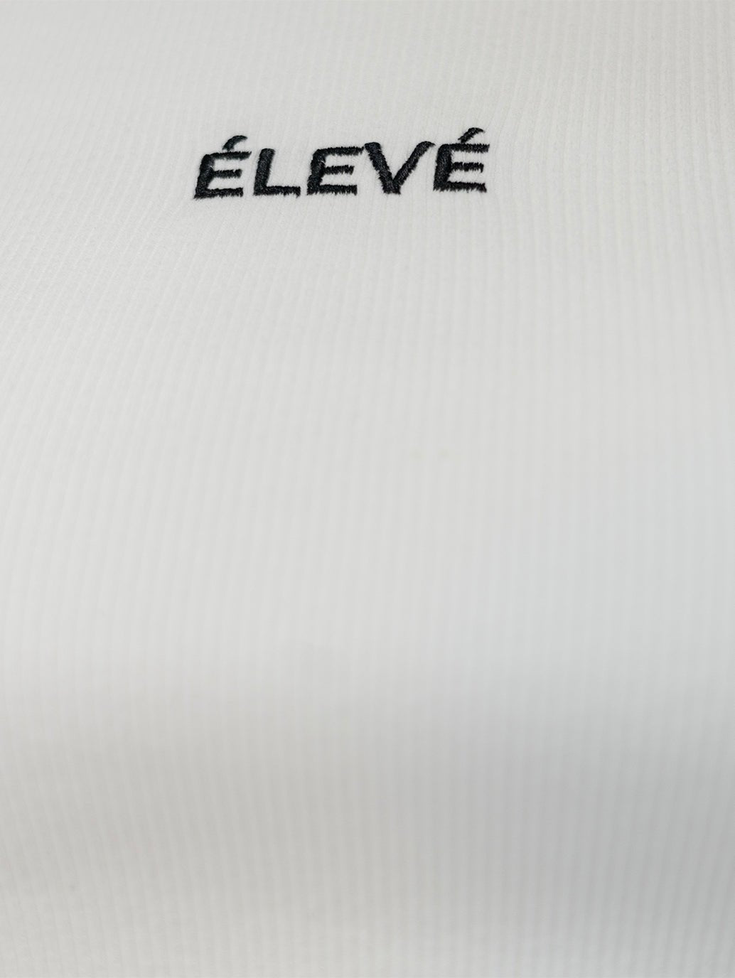 The Élevé Basic Crop - Élevé